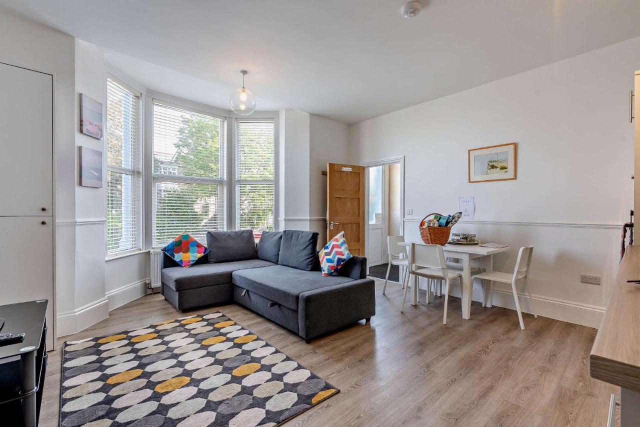 Apartment Dizzy Lows
